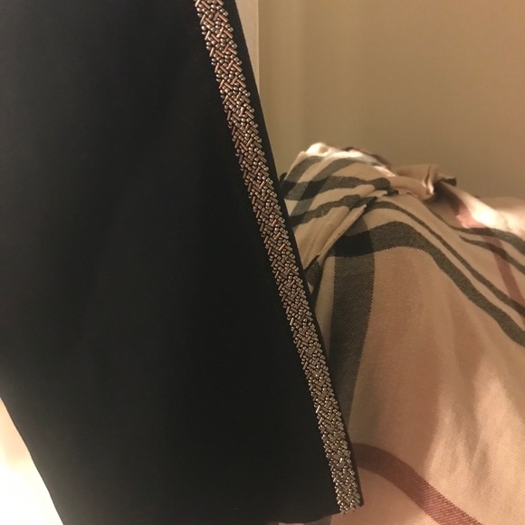 *NWT* Cute Pants With Chain trim on the Sides. Super Classy👌 - Picture 9 of 16